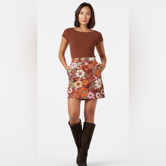 Princess Highway Dresses & Skirts - Groovy, floral, boho, 60’s, 70’s style mini skirt. New without tags! Sz 18 AU